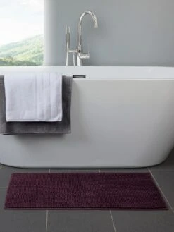 Chenille Bobble Bathmat Aubergine
