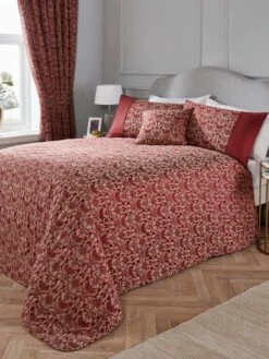 Martha Jacquard Bedspread