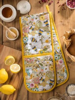 Bee Keeper Double Oven Glove