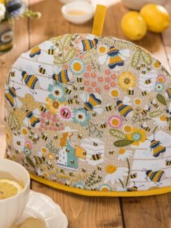 Bee Keeper Tea Cosy