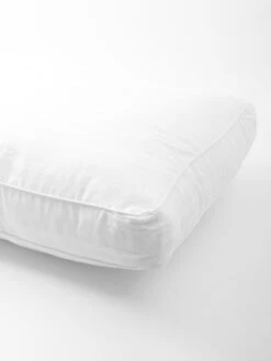 HOTEL FIRM BOXED PILLOW