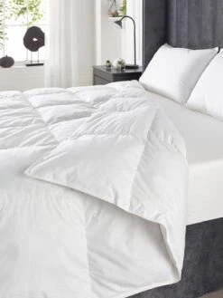 GOOSE FEATHER AND DOWN 13.5TOG DUVET