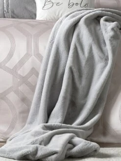 By Caprice Home Ava - Faux Fur Bedspread Silver